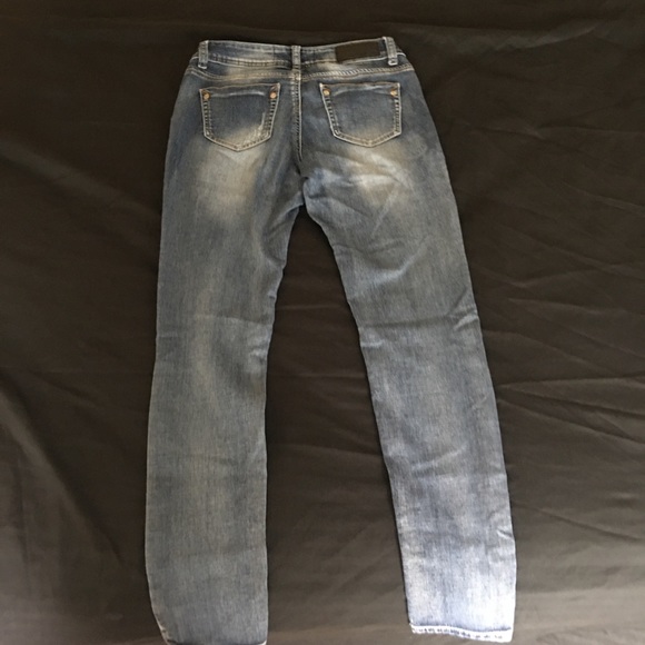 Ripped jeans - Picture 3 of 5